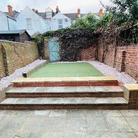 Newly Refurbished City Centre House With Parking Exeter Luaran gambar