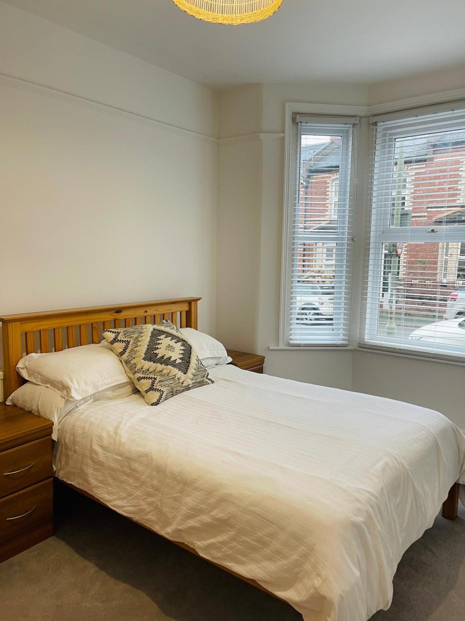 Newly Refurbished City Centre House With Parking Exeter Luaran gambar