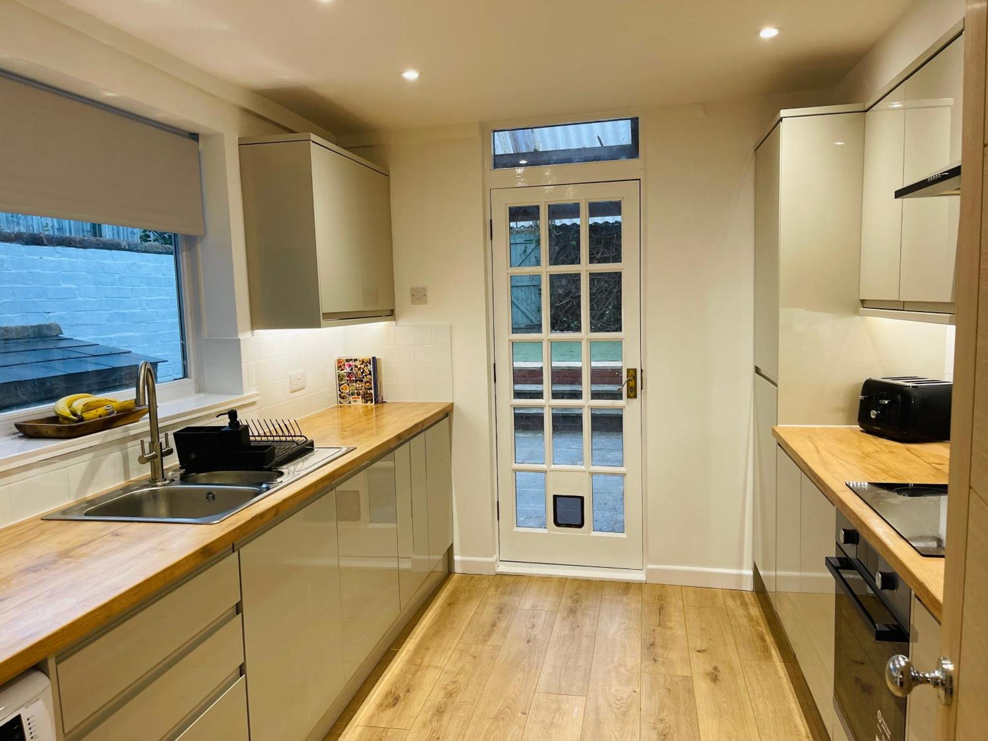 Newly Refurbished City Centre House With Parking Exeter Luaran gambar