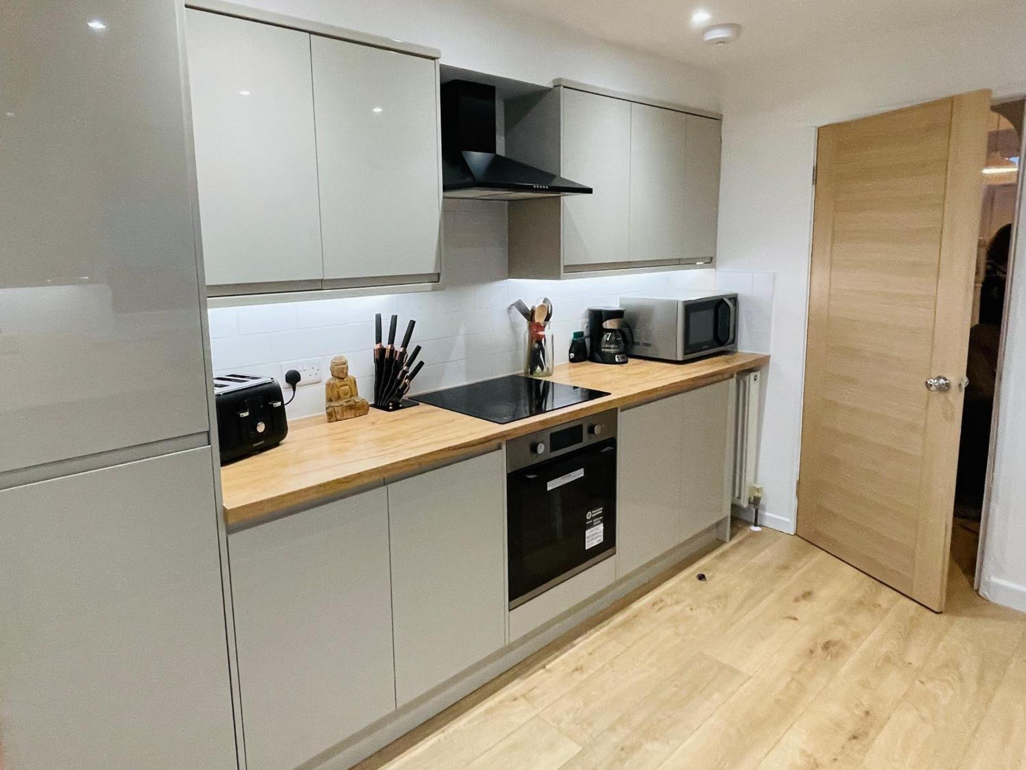 Newly Refurbished City Centre House With Parking Exeter Luaran gambar